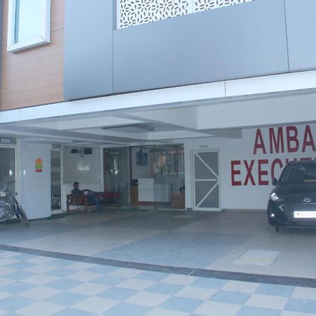 Hotel Ambai Executive Tuljapur Extérieur photo