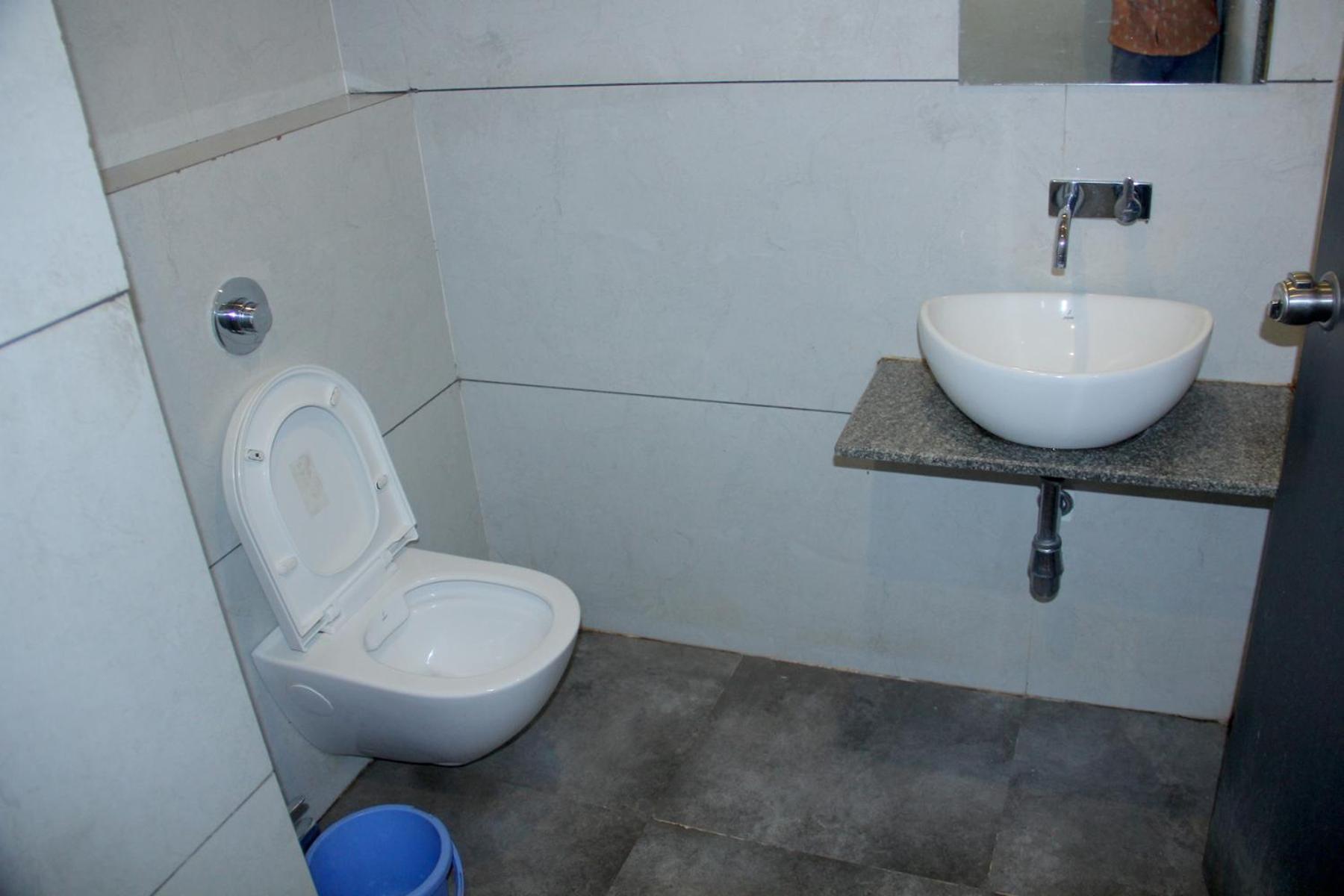 Hotel Ambai Executive Tuljapur Extérieur photo