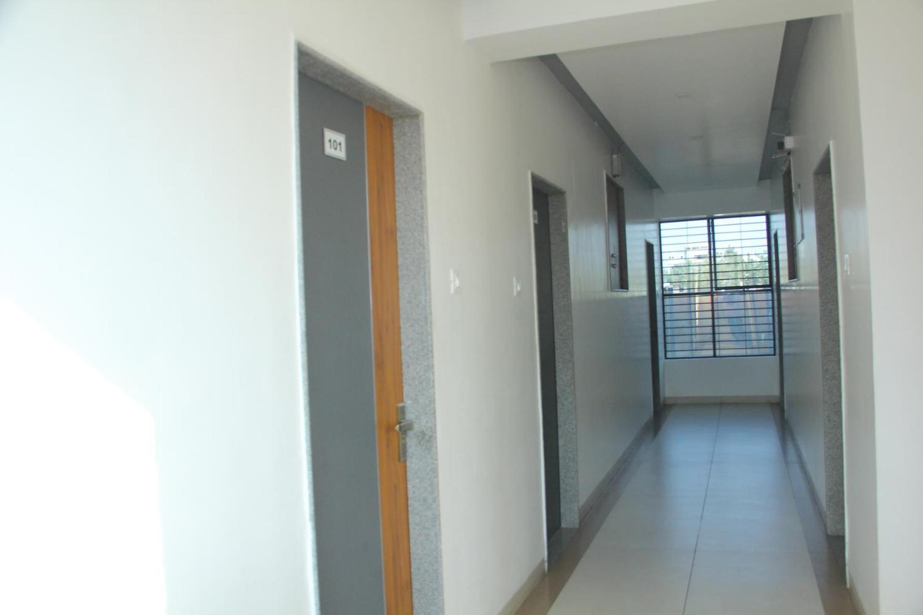 Hotel Ambai Executive Tuljapur Extérieur photo